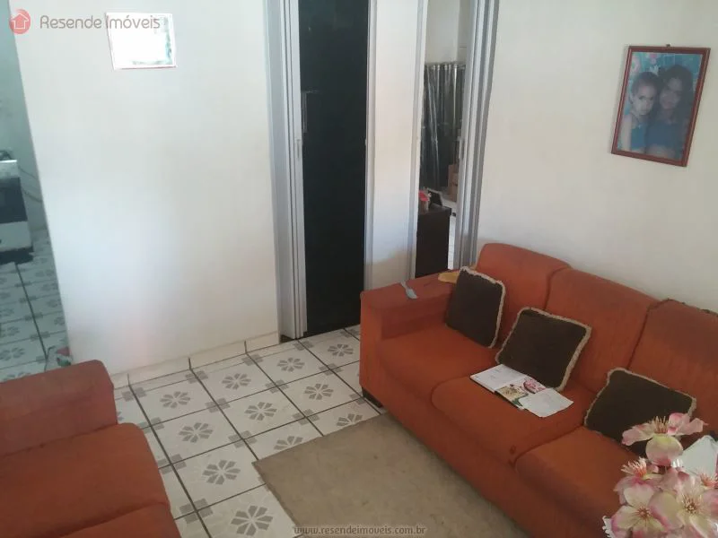 Foto 1 de 8 - Casa para venda em Jardim Primavera I II III